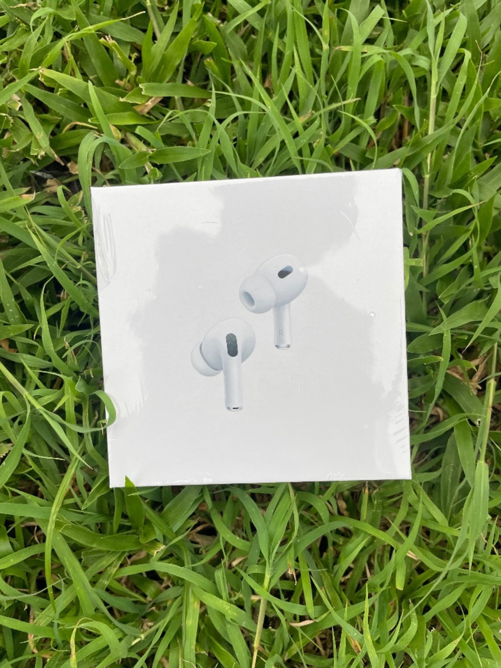 Apple AirPods Pro (2nd generation) with Active Noise Cancellation New 🆕 😍😍